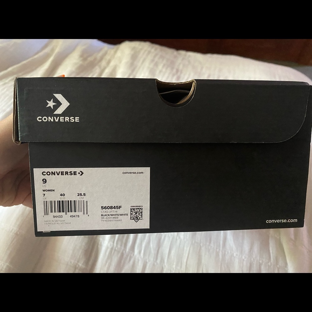 Brand new, never used Size: 9 black/white platform Hi converse